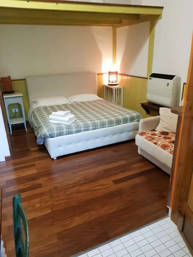 Casa Kirti Bed & Breakfast Marghera 0*,