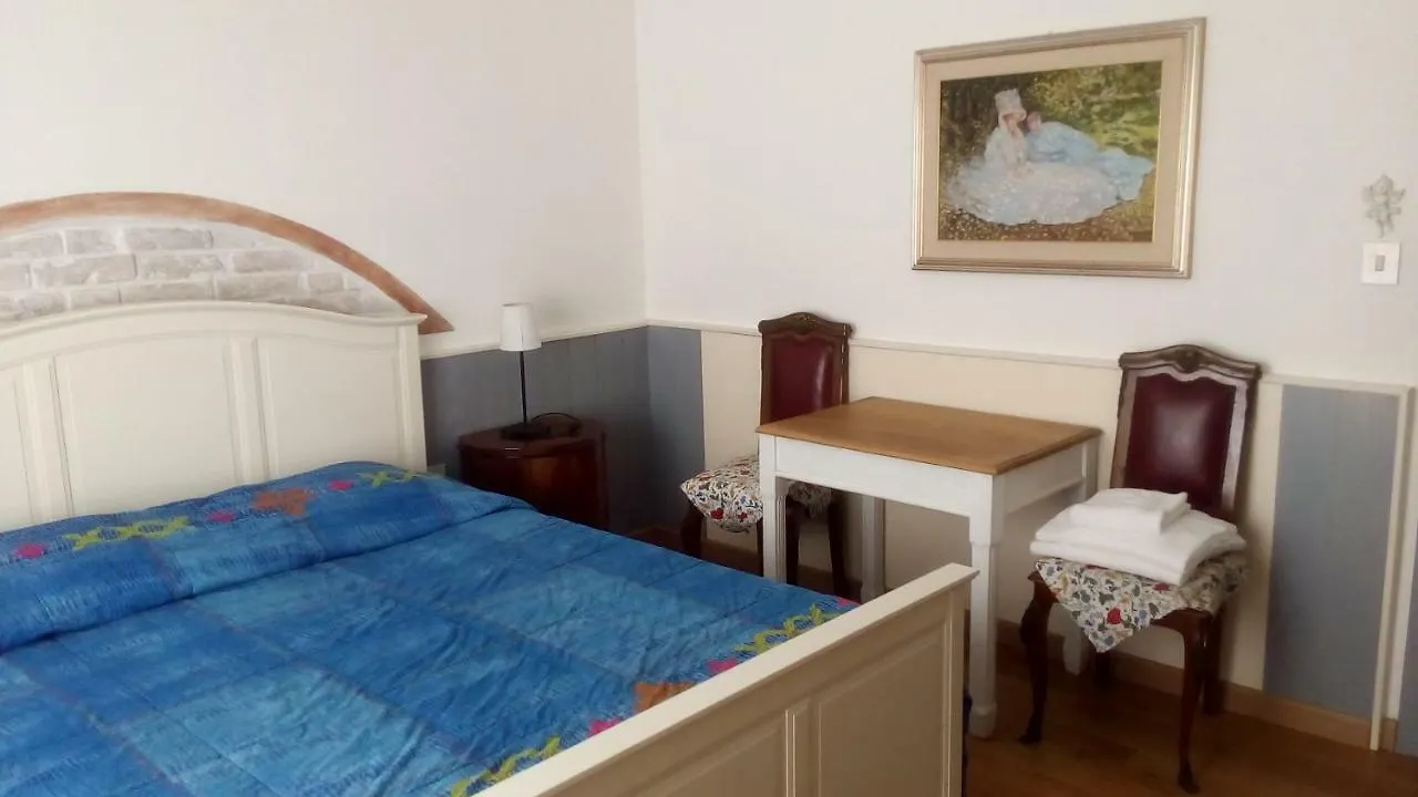 Casa Kirti Bed & Breakfast Marghera Italy